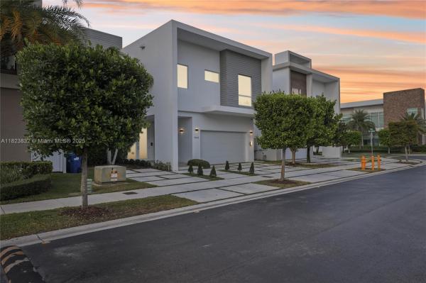 GRAND FLORIDIAN ESTATES