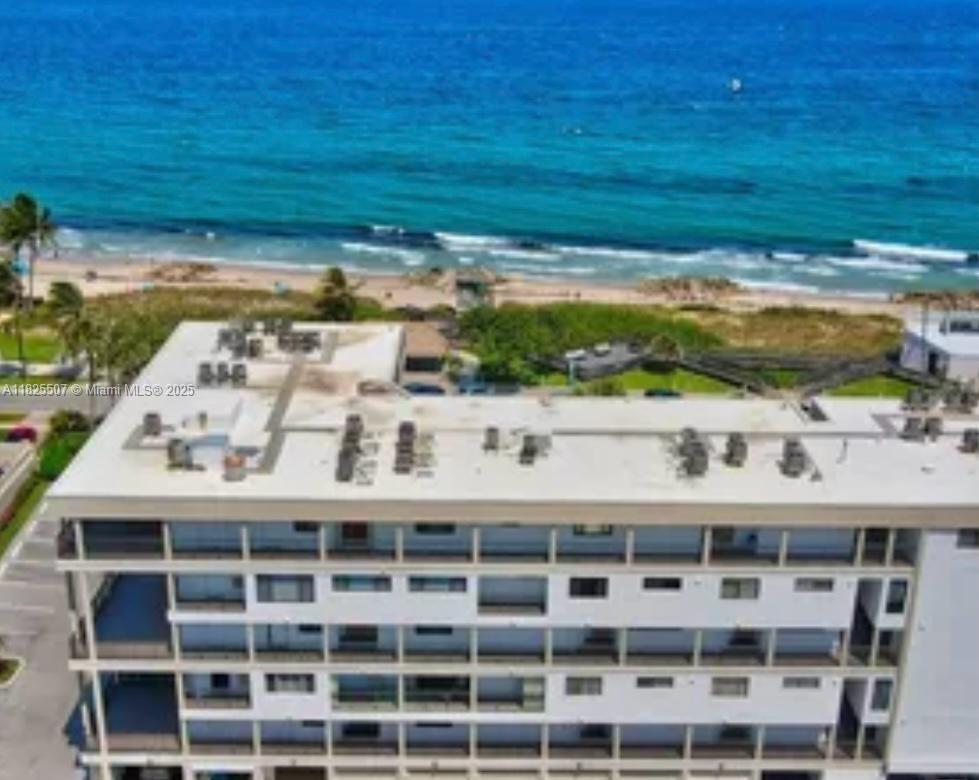 ISLAND POINT CONDO - фото