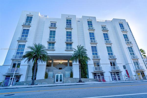 THE LOFTS AT SOUTH BEACH