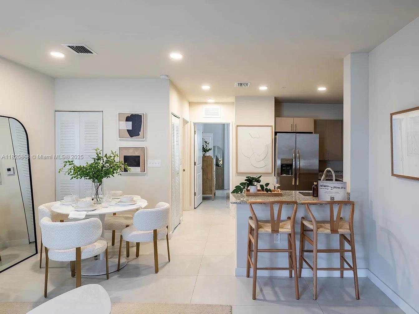 Apartment - фото