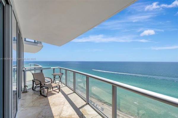 17001 COLLINS AVE #2006, SUNNY ISLES BEACH, FL 33160