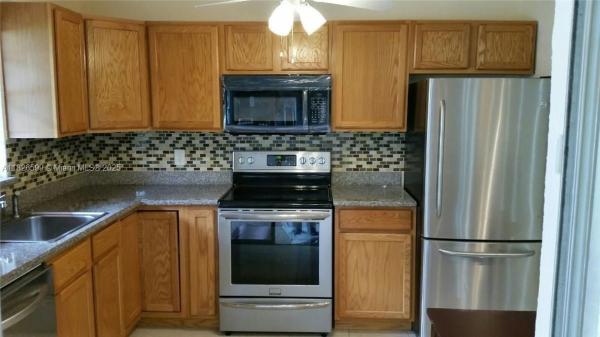 ELDORADO PLAZA WEST CONDO