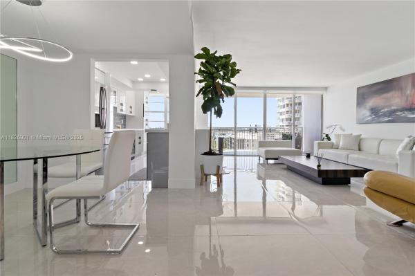 18081 BISCAYNE BLVD #801, AVENTURA, FL 33160