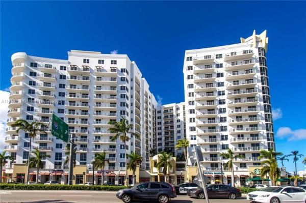 1830 RADIUS DR #704, HOLLYWOOD, FL 33020