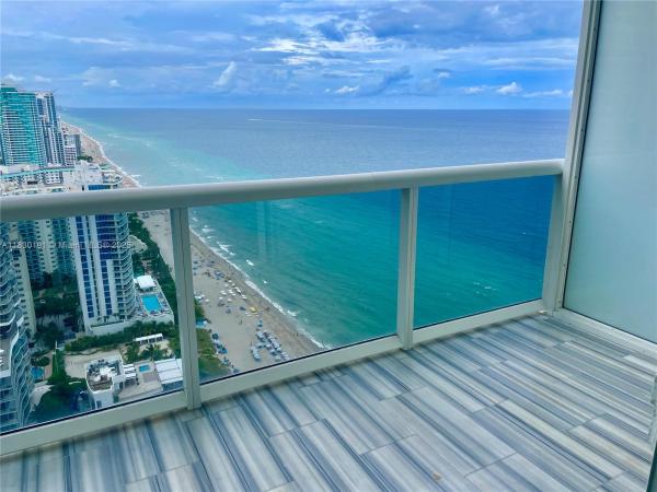 1830 S OCEAN DR #3812, HALLANDALE BEACH, FL 33009