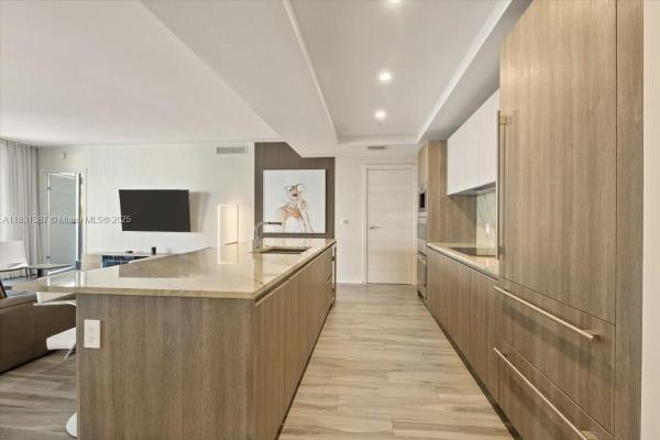 801 S MIAMI AVE #4708, MIAMI, FL 33130