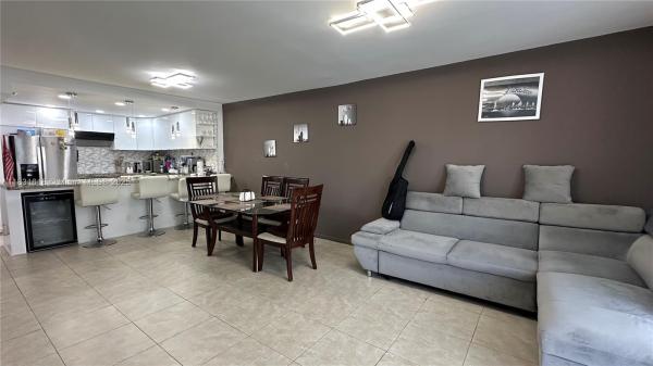 1801 S OCEAN DR #642, HALLANDALE BEACH, FL 33009