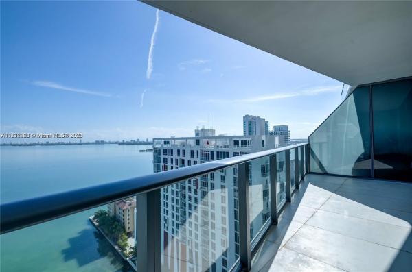 460 NE 28TH ST #2106, MIAMI, FL 33137