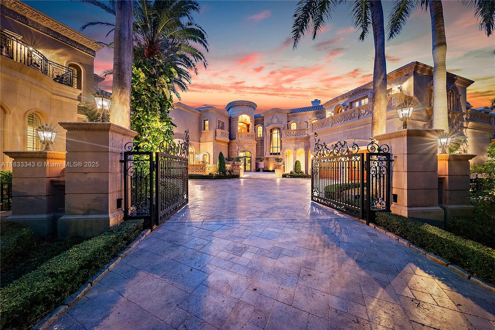 Admirals Cove - фото