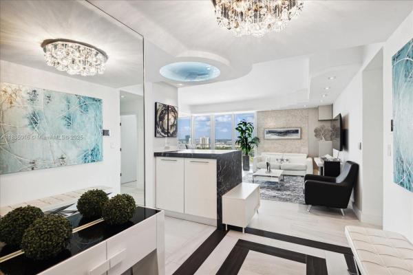 TURNBERRY NORTH TOWER