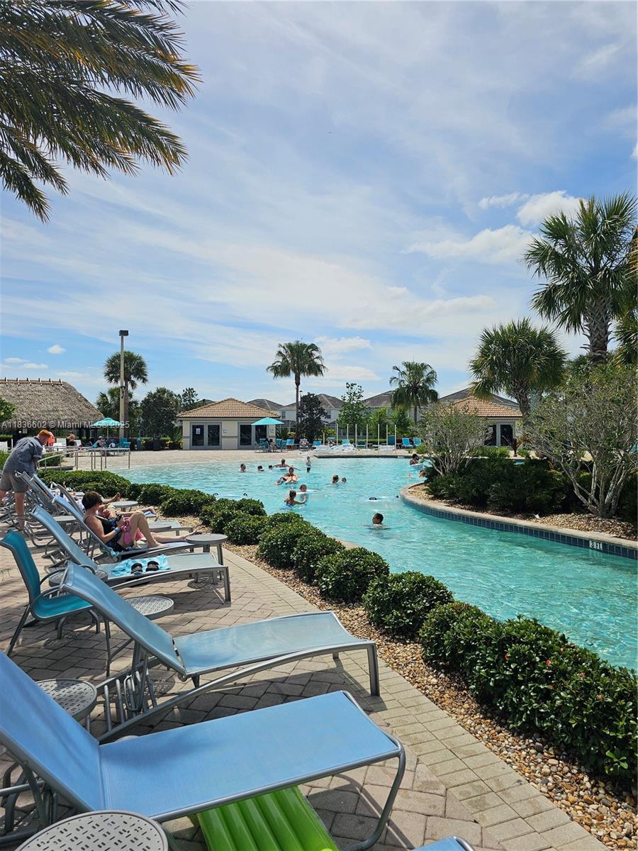 Champions Gate - фото