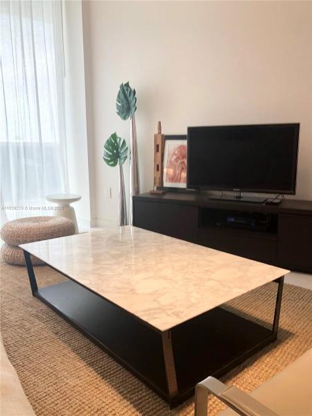 15811 COLLINS AVE #805, SUNNY ISLES BEACH, FL 33160