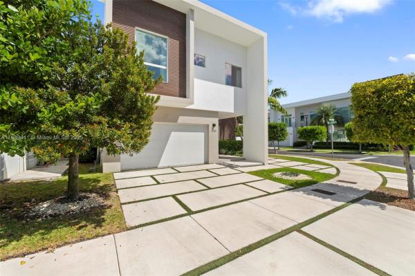 GRAND FLORIDIAN ESTATES