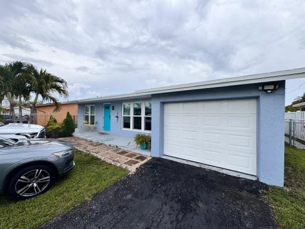 SUNRISE GOLF VILLAGE SEC