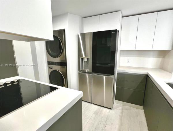 COURVOISIER COURTS CONDO