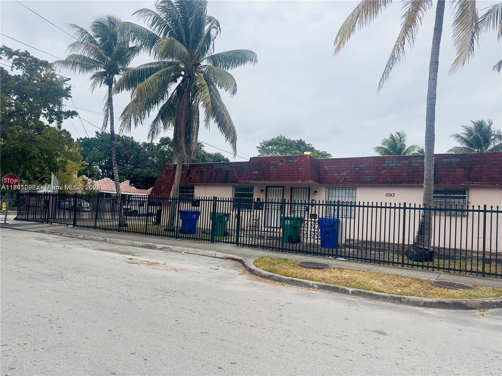 RAILROAD SHOPS INTER SCHO - фото