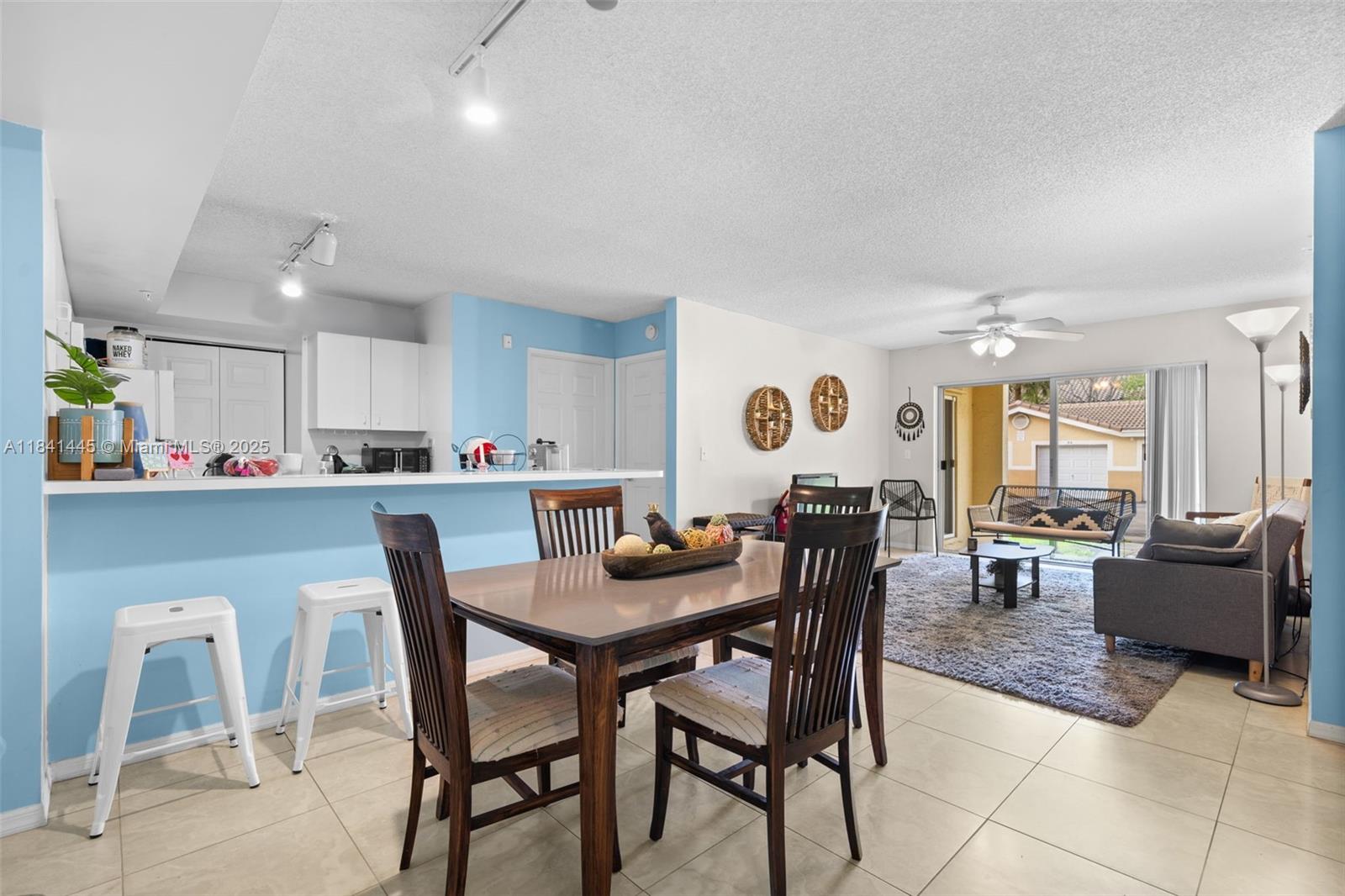 ROYAL GRAND CONDO - фото