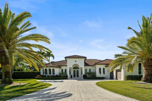 CLOISTERS AT THE FALLS