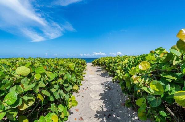 TOWNHOUSES OF HIGHLAND BE