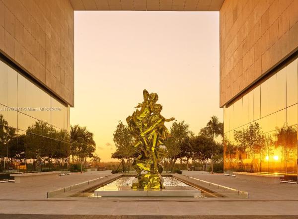 10201 COLLINS AVE #404, BAL HARBOUR, FL 33154