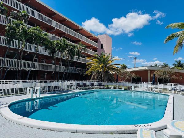 ELDORADO PLAZA WEST CONDO