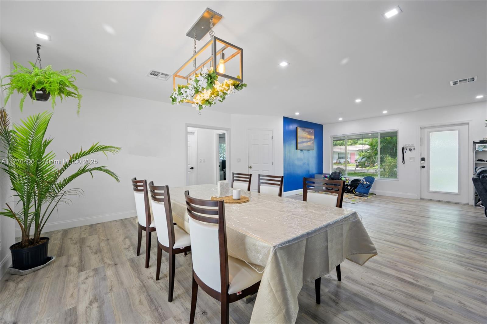 OAK ACRES - фото