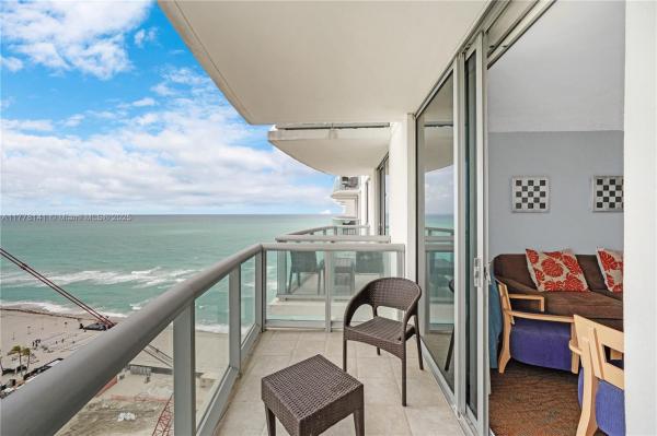 18683 COLLINS AVE #2006, SUNNY ISLES BEACH, FL 33160