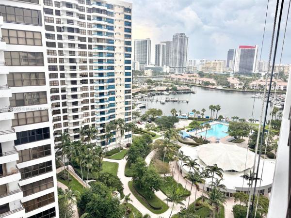 600 THREE ISLANDS BLVD #1522, HALLANDALE BEACH, FL 33009