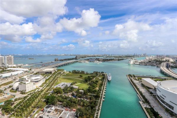888 BISCAYNE BLVD #3712, MIAMI, FL 33132