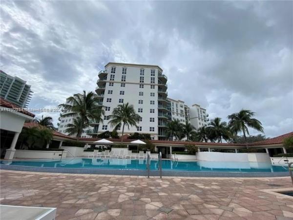 19900 E COUNTRY CLUB DR #612, AVENTURA, FL 33180