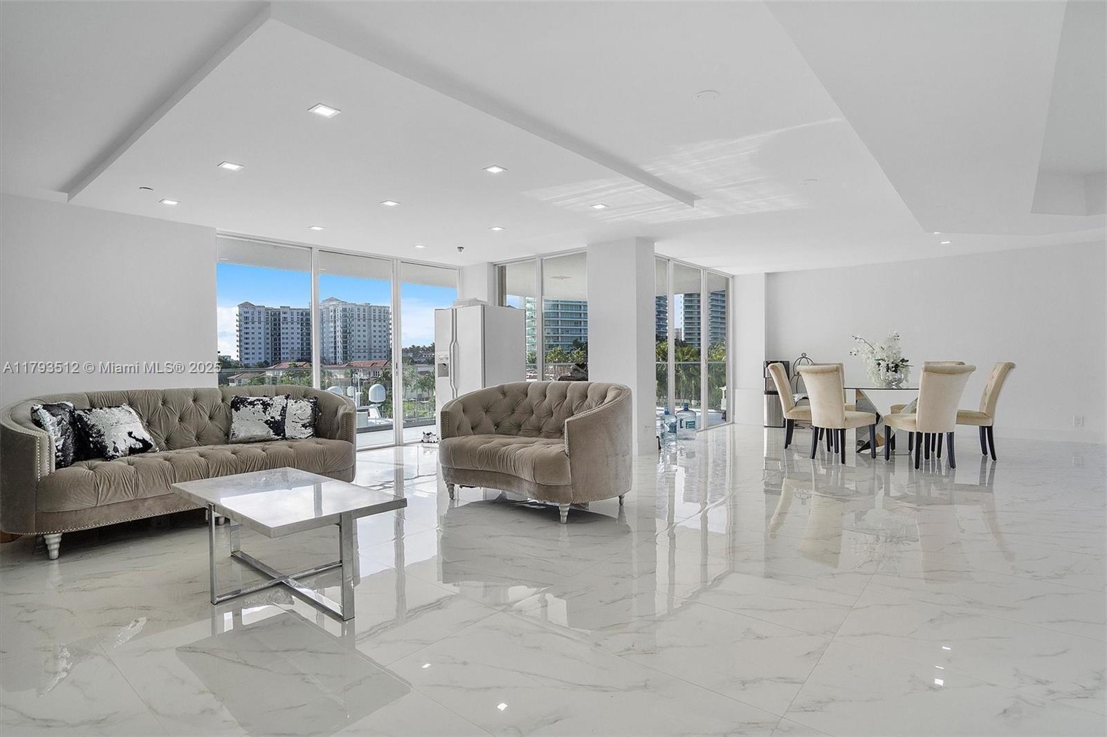 TURNBERRY ISLE CONDO - фото