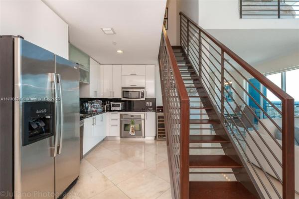 INFINITY AT BRICKELL