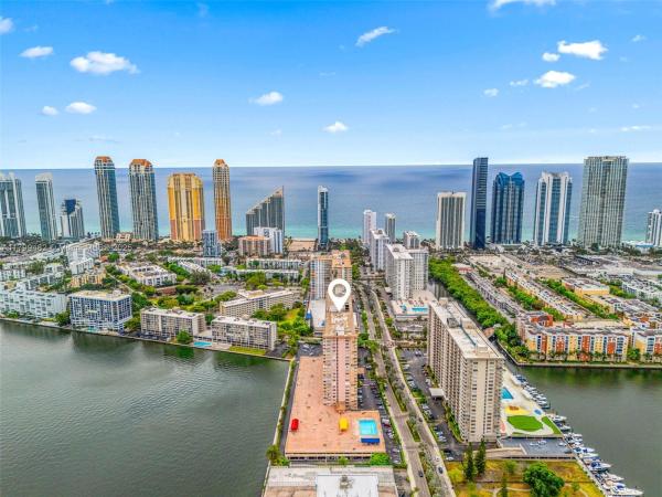 251 174TH ST #212, SUNNY ISLES BEACH, FL 33160