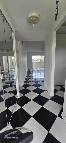 SUNRISE LAKES 46 CONDO