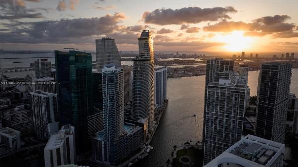 300 BISCAYNE BOULEVARD WAY #2909, MIAMI, FL 33131