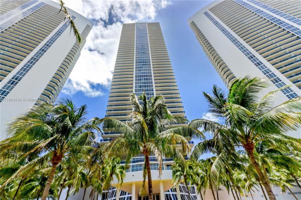1830 S OCEAN DR #3804, HALLANDALE BEACH, FL 33009