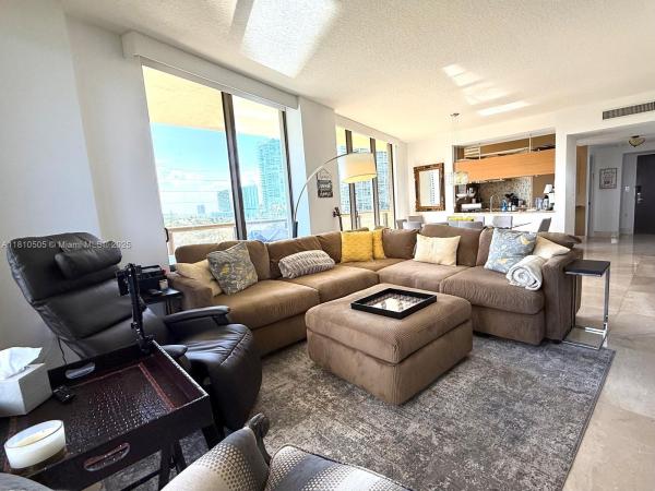 16275 COLLINS AVE #504, SUNNY ISLES BEACH, FL 33160
