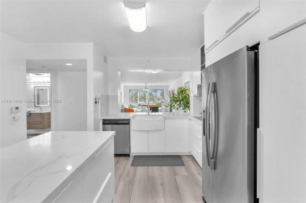 WELDON CONDOMINIUM H