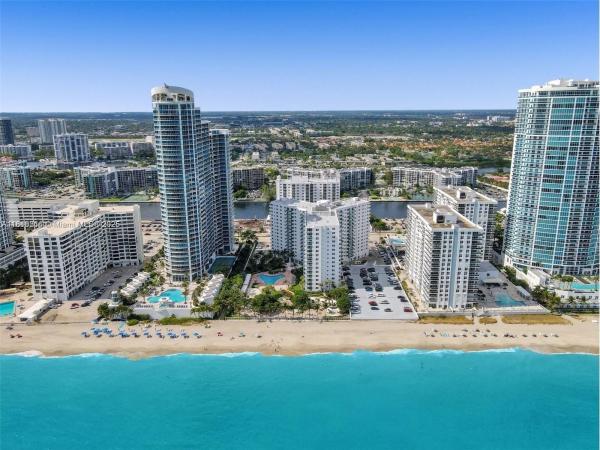 3001 S OCEAN DR #247, HOLLYWOOD, FL 33019