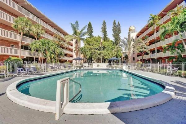 ELDORADO PLAZA WEST CONDO