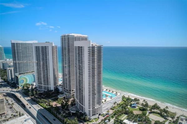 1830 S OCEAN DR #3005, HALLANDALE BEACH, FL 33009