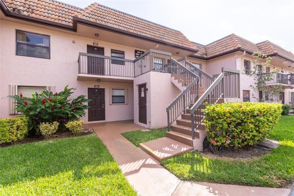 FAIRVIEW AT PEMBROKE POIN