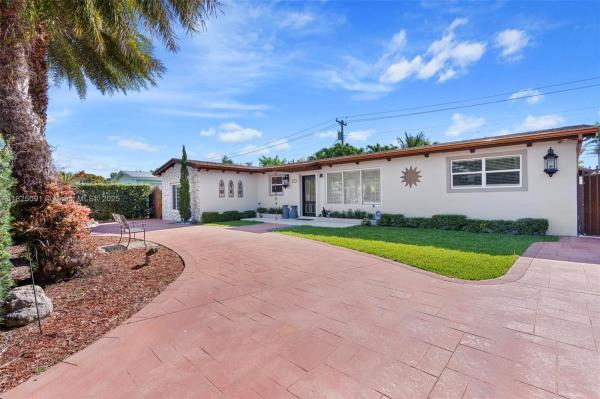 PINE TREE MANOR SEC 1