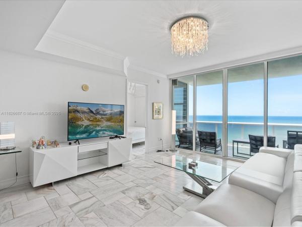 18101 COLLINS AVE #1904, SUNNY ISLES BEACH, FL 33160