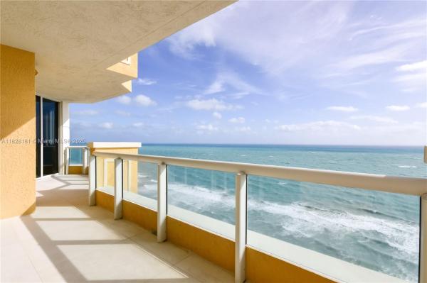 17875 COLLINS AVE #2706, SUNNY ISLES BEACH, FL 33160
