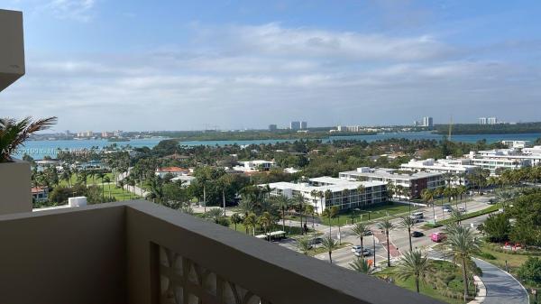 THE PLAZA OF BAL HARBOUR