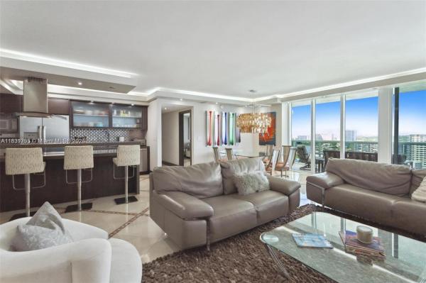 1800 S OCEAN DR #1810, HALLANDALE BEACH, FL 33009