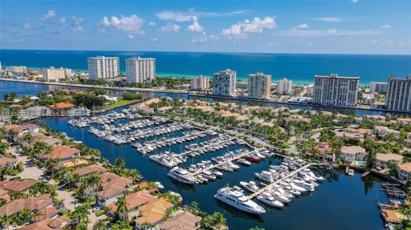 THREE ISLANDS 3RD SECTION