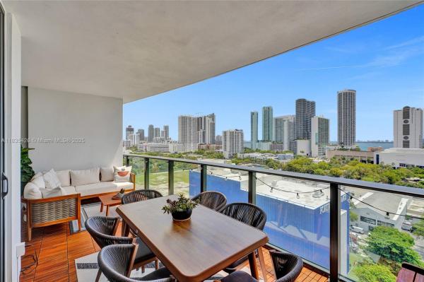 1600 NE 1ST AVE #1105, MIAMI, FL 33132