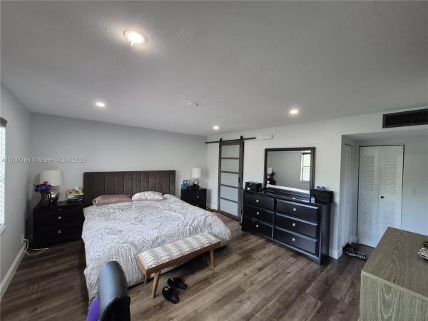 COURTS OF INVERRARY CONDO